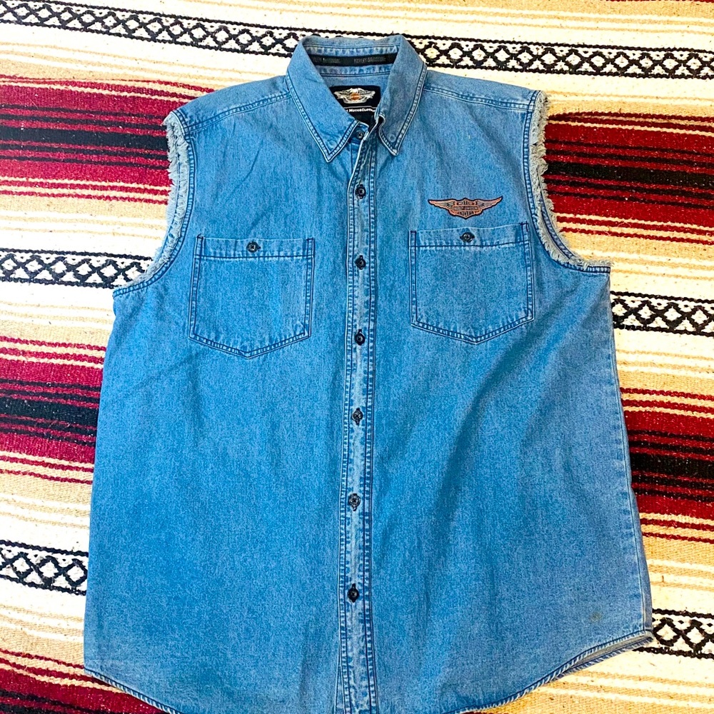 Harley Davidson Men’s sleeveless button up XL